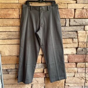 Dockers gray relaxed fit casual pants Men 32W x 29L